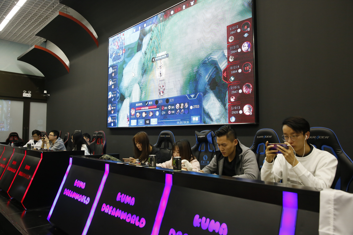 手与顺下掩 手与顺下掩